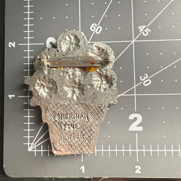 Sheridan Fine Pewter Floral Pot Brooch Pin Vintage Jewelry Flower Design Retro - Picture 6 of 6